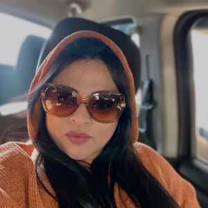 Meet your Posher, Yaritza